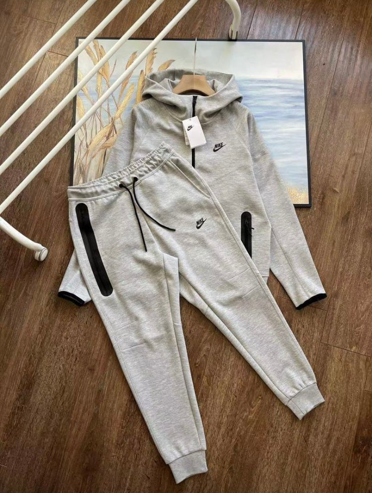 NIKE TECH FLEECE “GREY” - bamn.