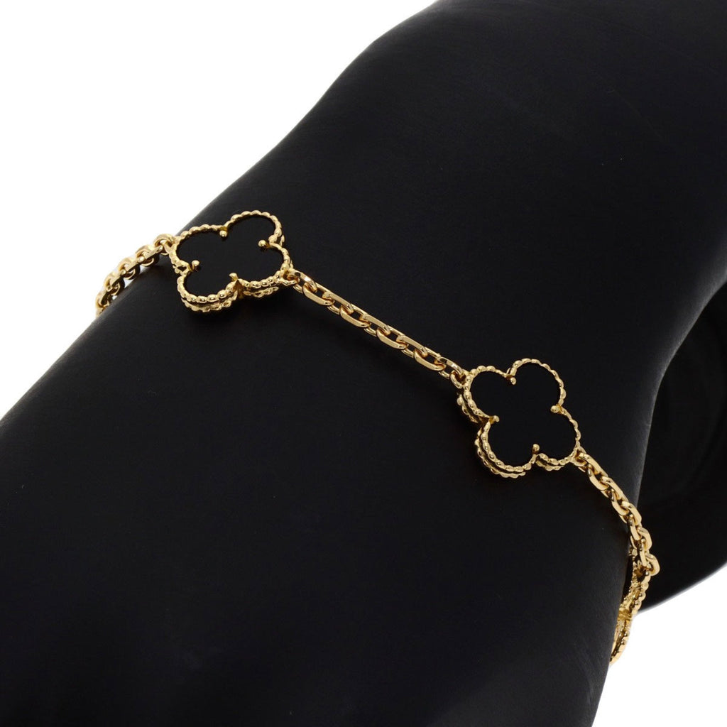 Midnight Clover Stainless Steel Bracelet – A Statement of Elegance - bamn.