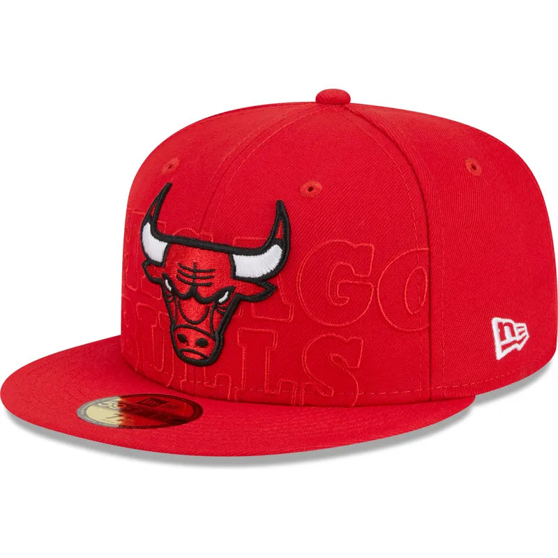 New Era Flat Brim 59FIFTY Chicago Bulls NBA Red Fitted Cap - bamn.