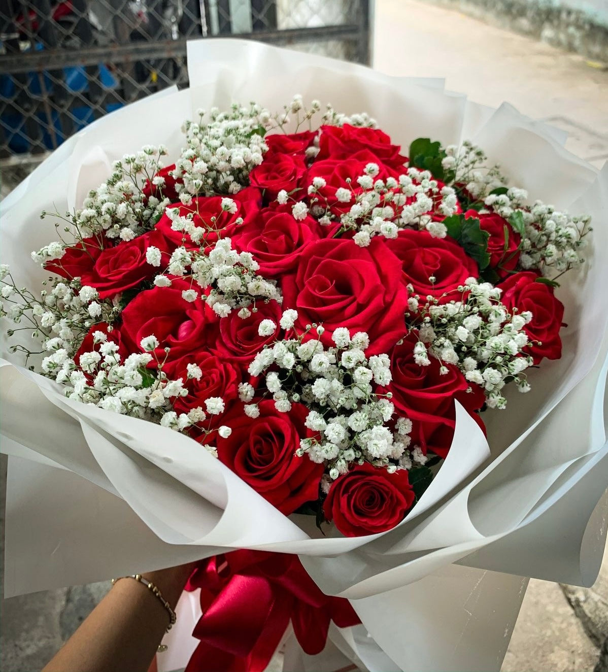 Bouquet Of roses - bamn.