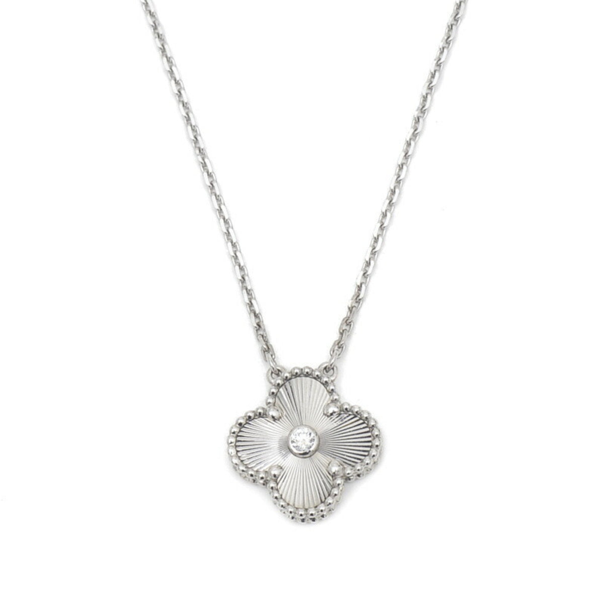 Sliver  Clover Stainless Steel Necklace – A Statement of Elegance - bamn.