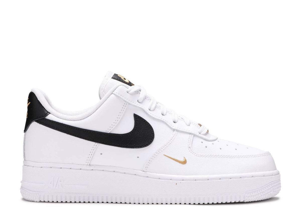 Women's Nike Airforce 1 07 Essential - bamn.