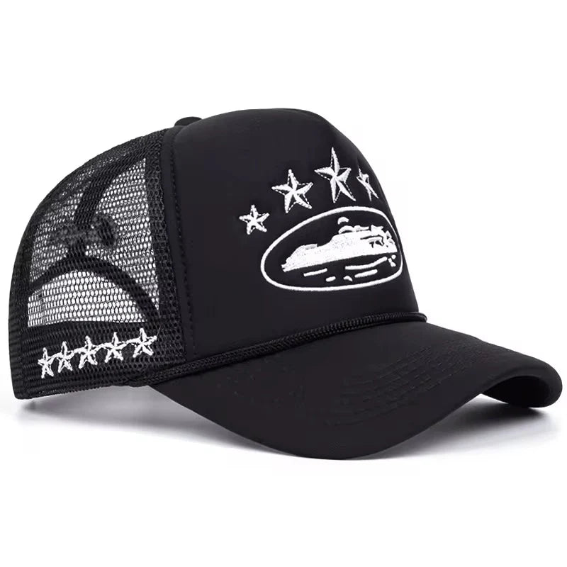 CORTEIZ ALCATRAZ TRUCKER HAT WHITE / BLACK - bamn.
