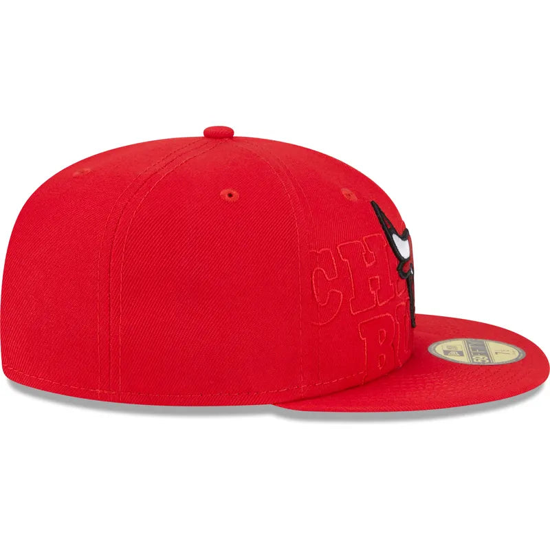 New Era Flat Brim 59FIFTY Chicago Bulls NBA Red Fitted Cap