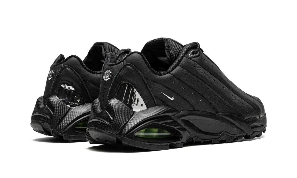 HOT STEP AIR TERRA NOCTA x Nike "Drake - Triple Black" - bamn.