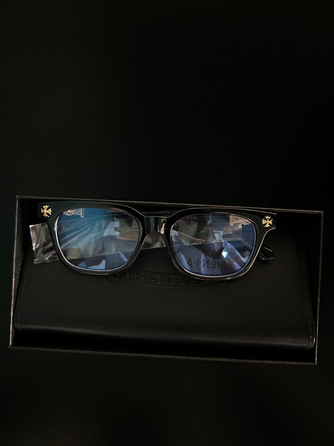 Chrome heart glasses - black & silver badges
