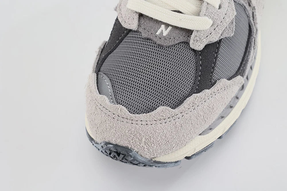 2002R ‘Protection Pack – Rain Cloud’ - bamn.