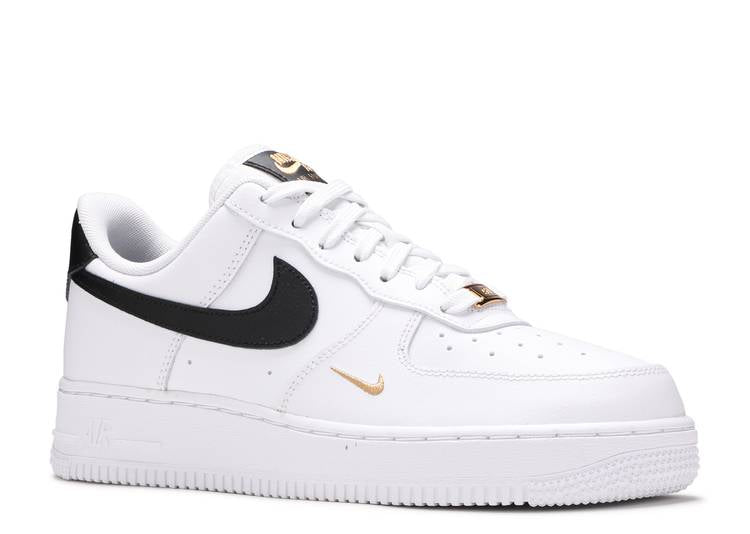 Women's Nike Airforce 1 07 Essential - bamn.