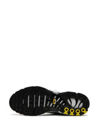 Nike Air Max Plus "Black / White" - bamn.