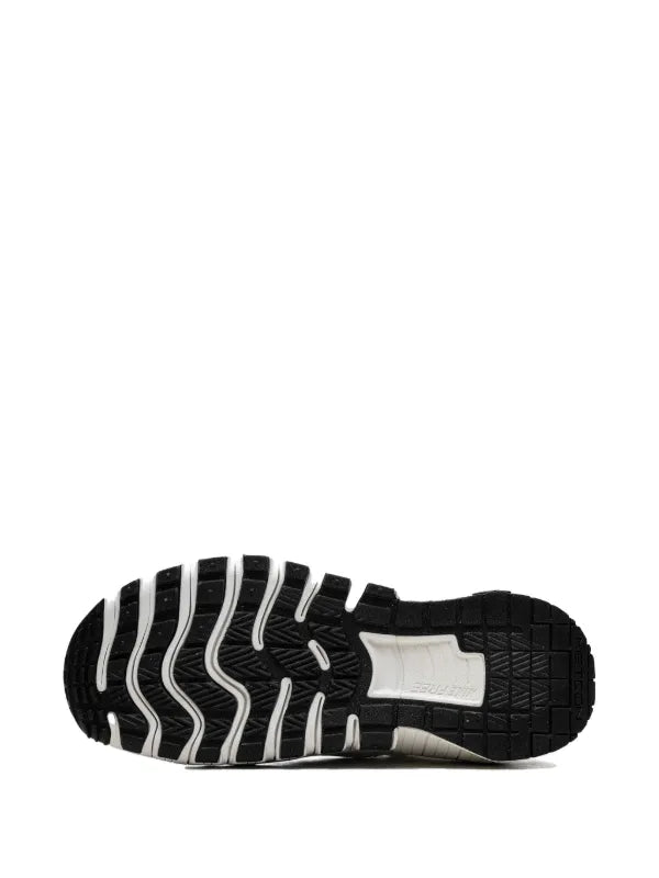 Nike Free Metcon 6 "White and Black"